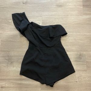 Lulus Black one shoulder ruffle romper